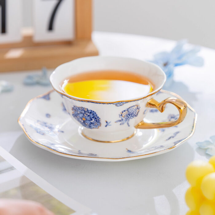 Fine Bone-China Tea Cup & Saucer Set – 160 ml, 24K Gold Handle, -Blue Luxe - Image 2