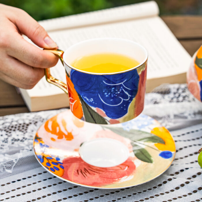 Fine Bone-China Tea Cup & Saucer Set 250 ml – The Taste of Summer - Image 3