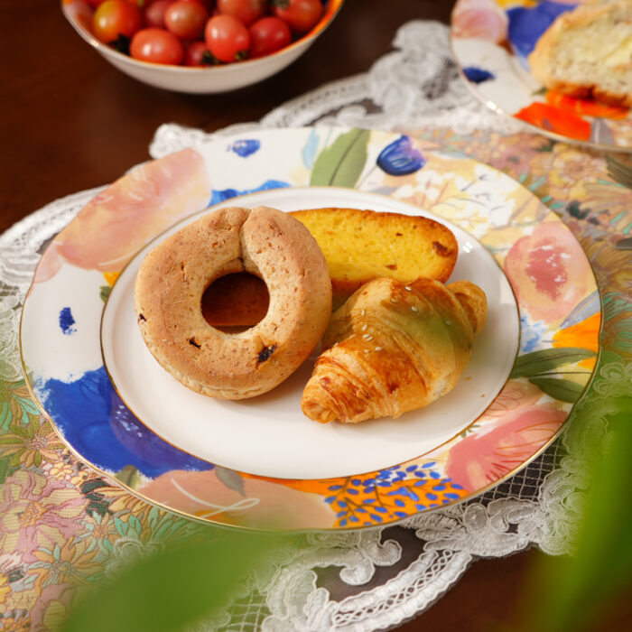 Fine Bone-China 3-Piece Dinner Set – The Taste of Summer - Image 3
