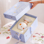 Luxury Porcelain Vase Gift Set – 3 Themes, 24K Gold-Trimmed, Gift box & Handbag Included - Blooming season - Image 4