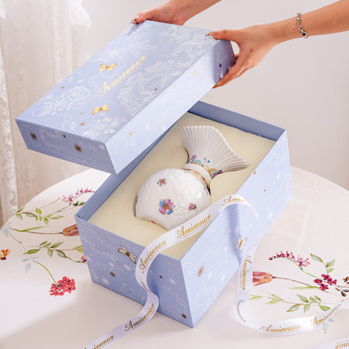 Luxury Porcelain Vase Gift Set – 3 Themes, 24K Gold-Trimmed, Gift box & Handbag Included - Colorful world - Image 4