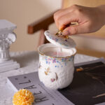 Freesia Scented Soy-Wax Candle Gift Set – 2 Ceramic Jars w/ 24K Gold Rim, Gift Box & Tote - Colorful world - Image 4