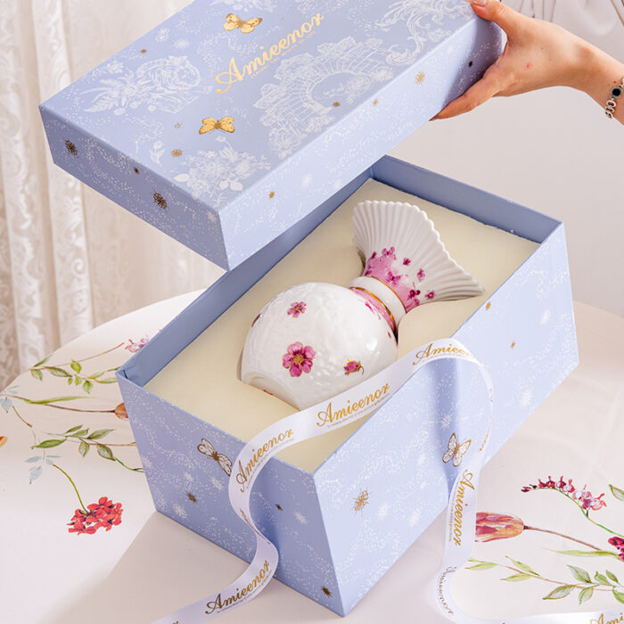 Luxury Porcelain Vase Gift Set – 3 Themes, 24K Gold-Trimmed, Gift box & Handbag Included - Dancing butterfly - Image 5