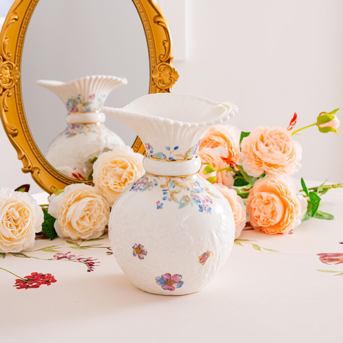 Luxury Porcelain Vase Gift Set – 3 Themes, 24K Gold-Trimmed, Gift box & Handbag Included - Colorful world - Image 5