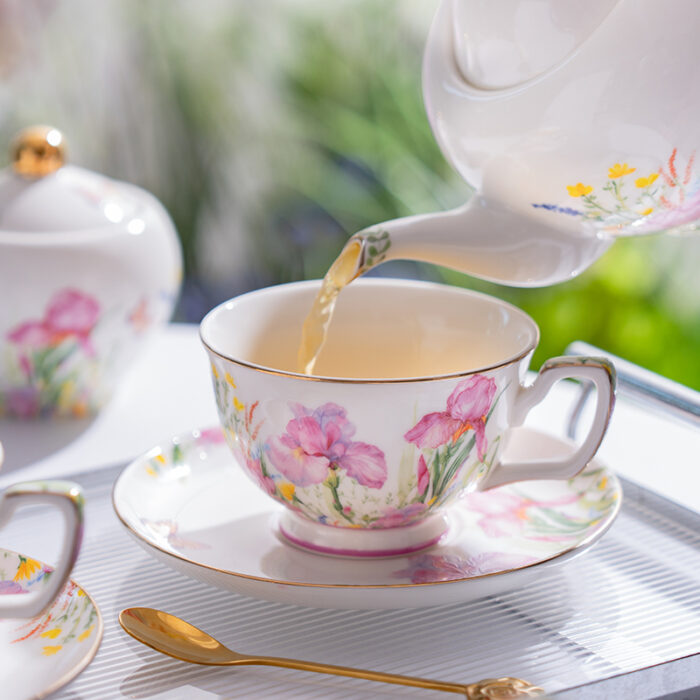 SWEET SPRING Fine-Porcelain Coffee-Cup Set of 2 + Saucers – 24K Gold Rim, Gift-Ready Box & Bag - Image 5