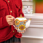 Coffee Set of 13 pcs – 600 ml Teapot + 6 Espresso Cups & Saucers, Gold-Trimmed, Gift Boxed - Image 5