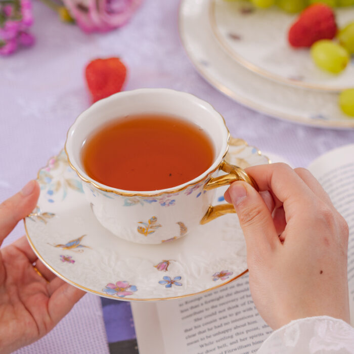 2-Cup & 2-Saucer Gift Set – 24 K Gold Rim and Colorful world - Image 9